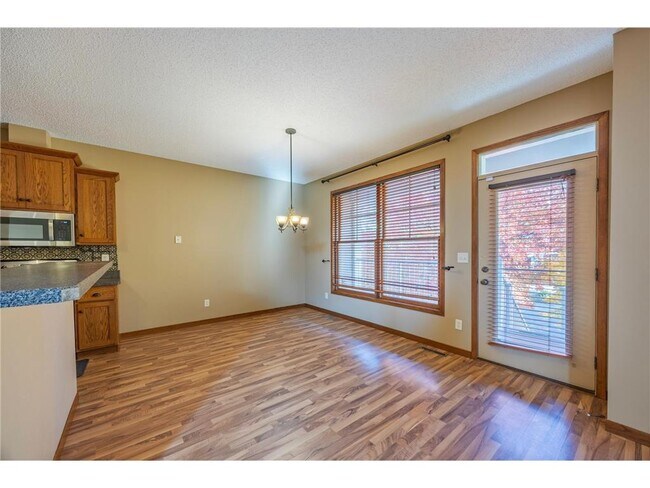 Building Photo - 926 Ramsey St