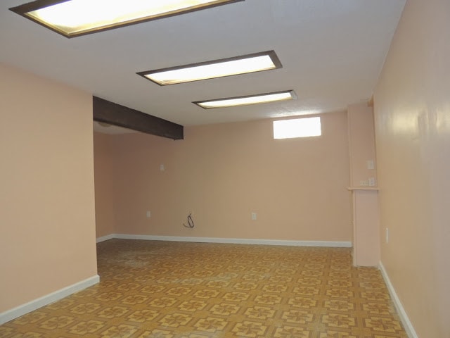 Building Photo - Renovated 3 Bedroom Colonial!