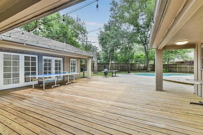 Building Photo - 12431 Broken Bough Dr