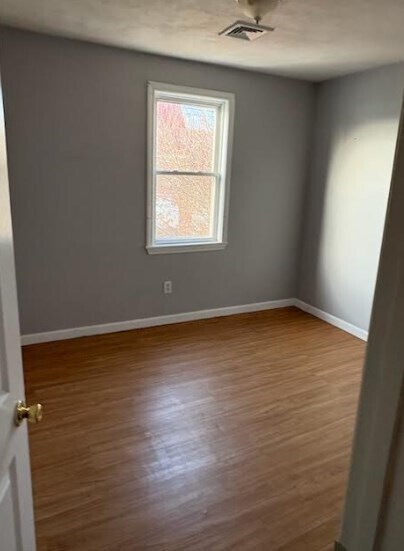 Building Photo - 76 Walnut St