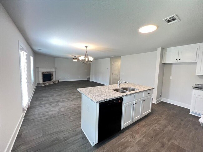 Building Photo - 52 Suwannee Wy