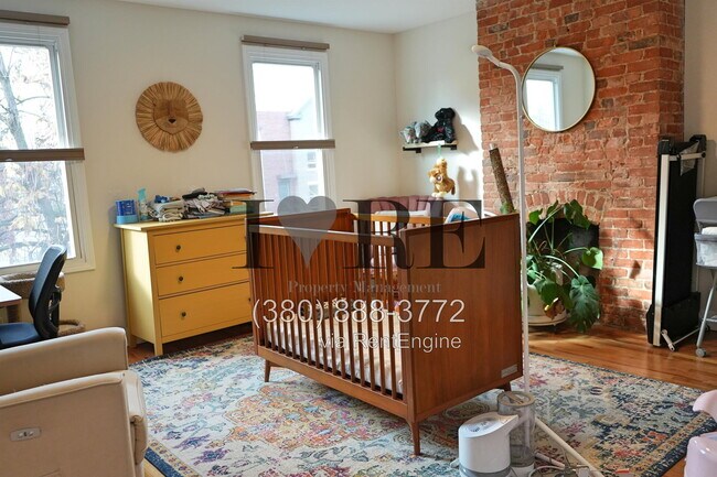 Building Photo - 148 N Monroe Ave