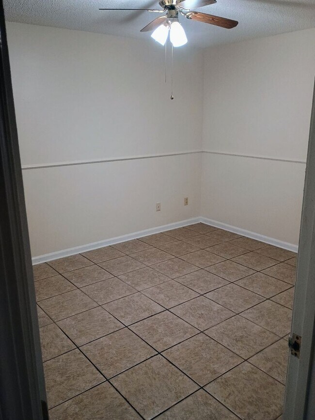 Building Photo - Friar Tuck Lane, 2214-A