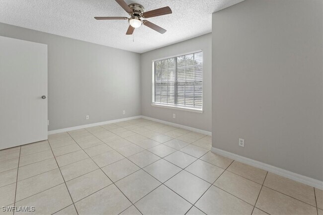 Building Photo - 2033 Rookery Bay Dr