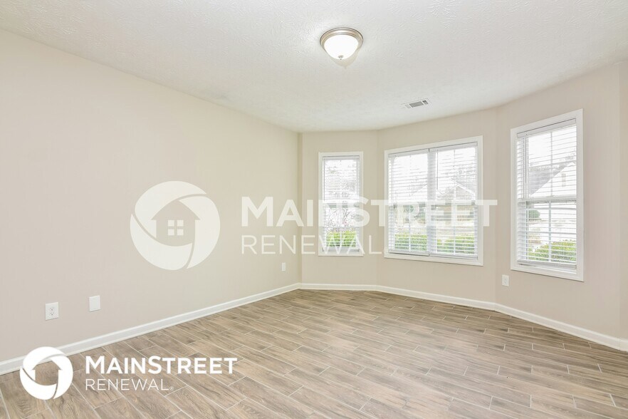 Building Photo - 45 Berkshire Run