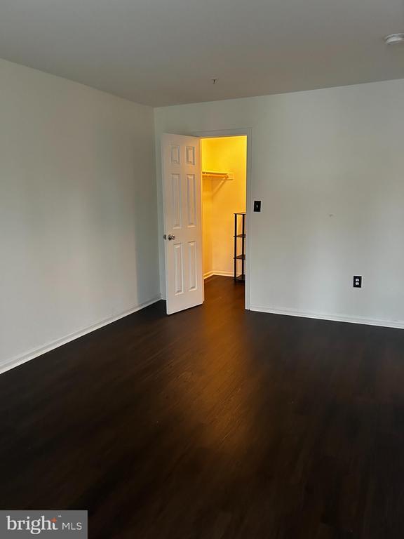 Building Photo - 5213 Newton St