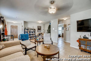 Building Photo - 10715 Noble Canyon