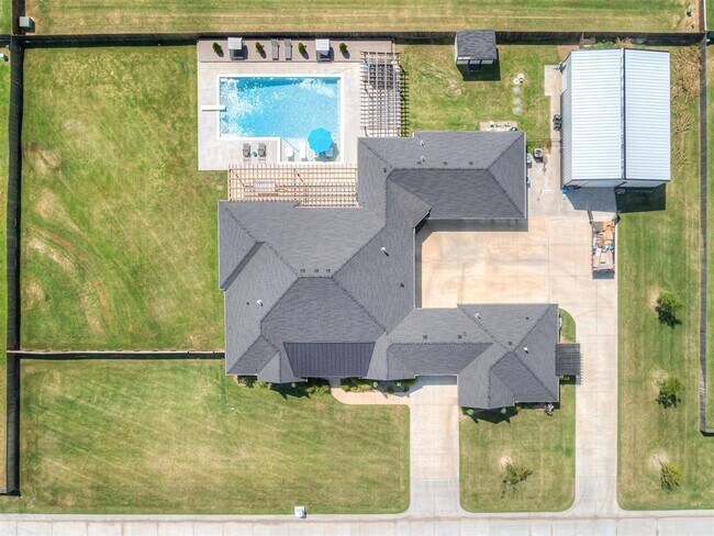 Building Photo - 4001 Timber Valley Dr
