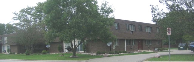 Primary Photo - Colony Oaks