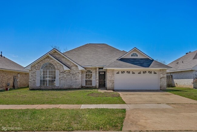 Primary Photo - Beautiful South Bossier Southgate Estates ...