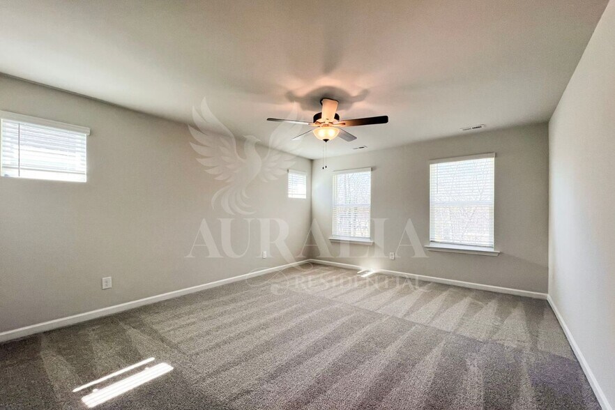 Building Photo - 183 Anise Ln