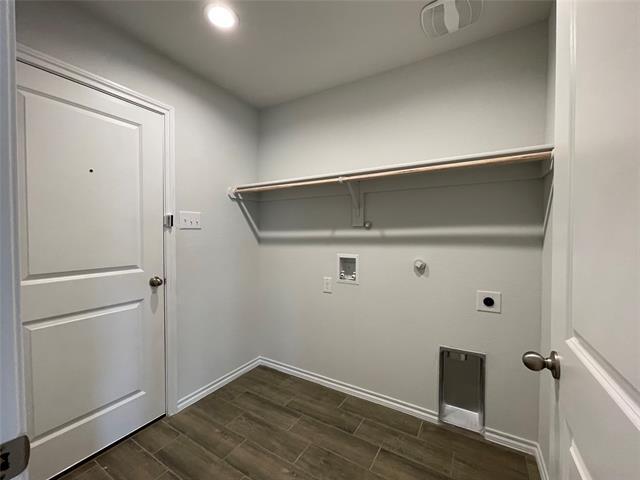 Building Photo - 5817 Brookville Dr