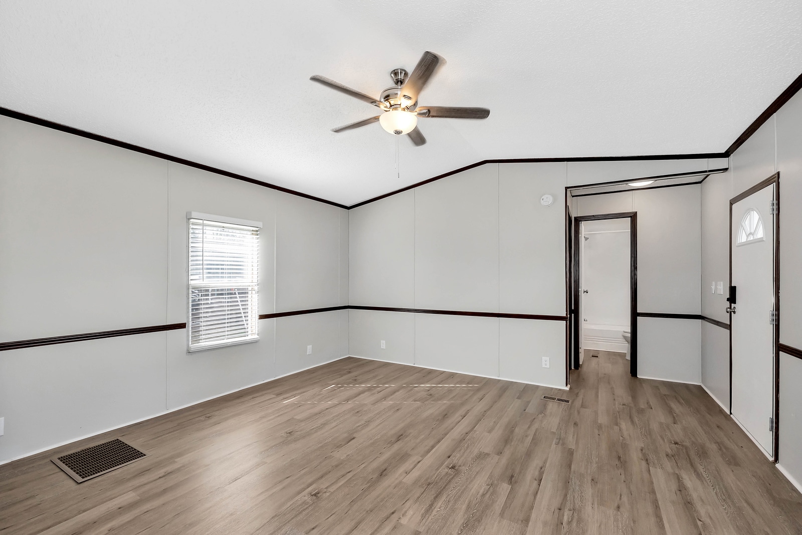 Building Photo - 2303 Highway 20