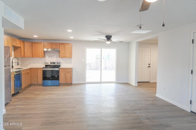 Building Photo - 1808 N 66th Ave