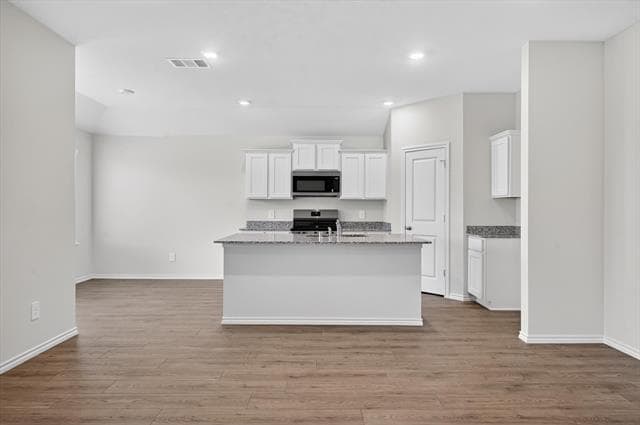 Building Photo - 3918 Applewood Trl