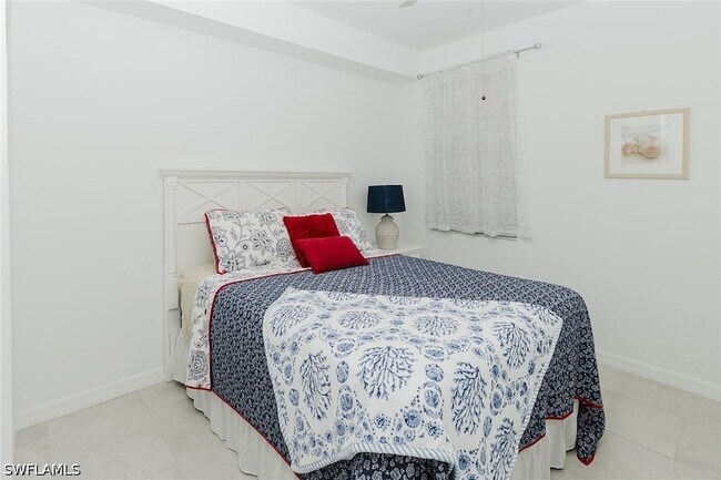Building Photo - 5739 Oakmont Ct