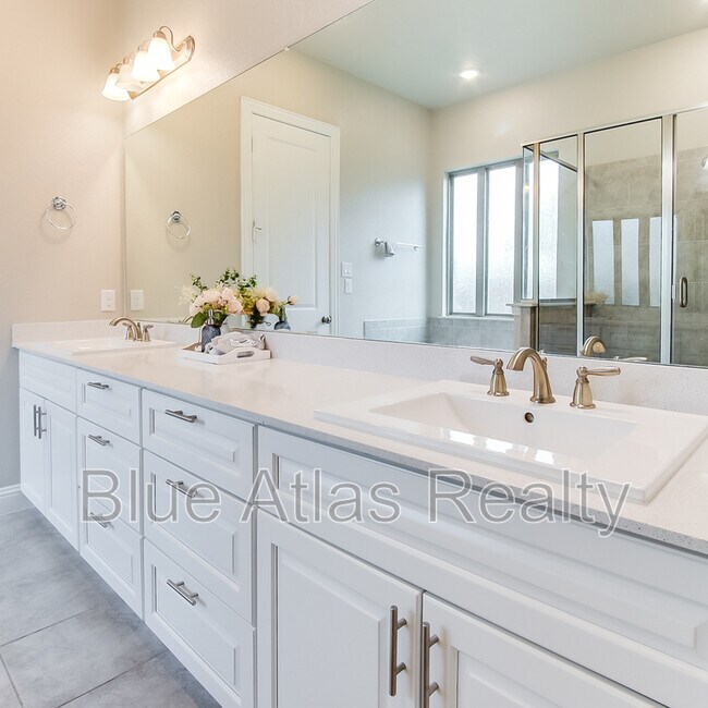 Building Photo - 4001 Bear Creek Ct