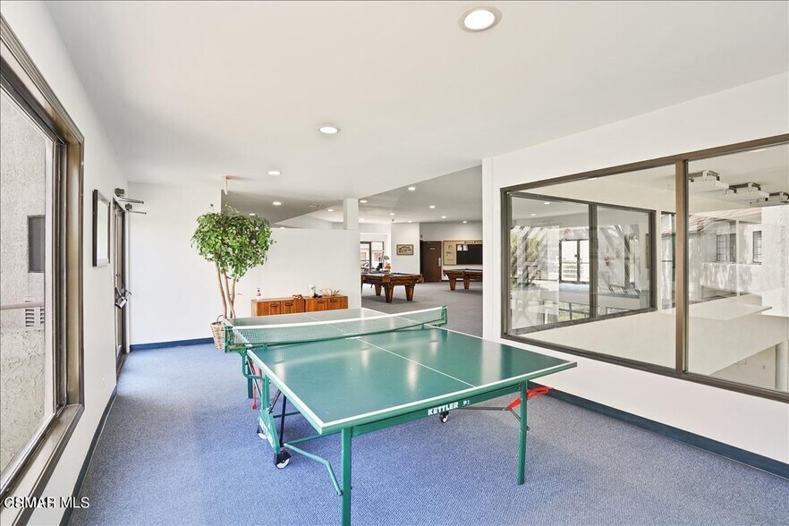 Building Photo - 416 Shoreview Dr