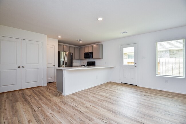 Building Photo - 26627 Wilderye Cv Ln