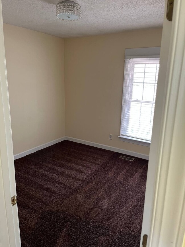 Building Photo - 8100 Winsters Fax Ct