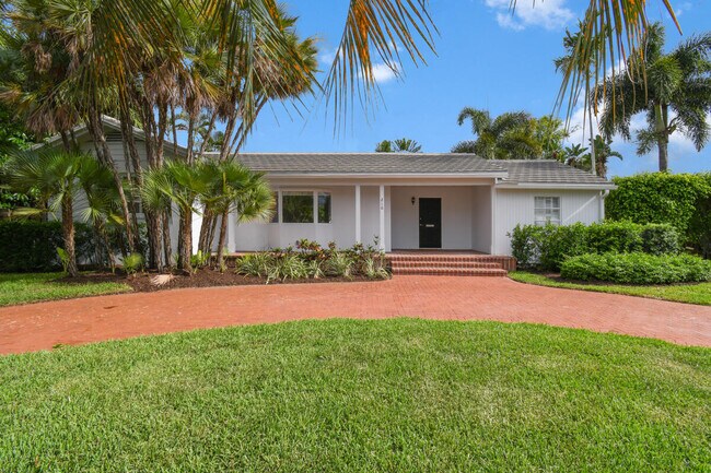 Primary Photo - 210 Miramar Way