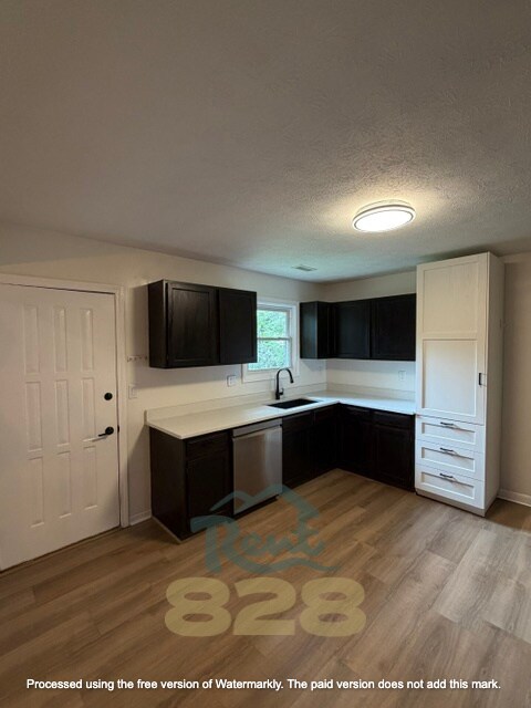 Building Photo - 609 Pineland Rd