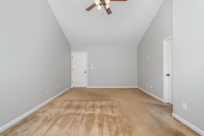 Building Photo - Spacious 2-Story Townhome with Finished Ba...
