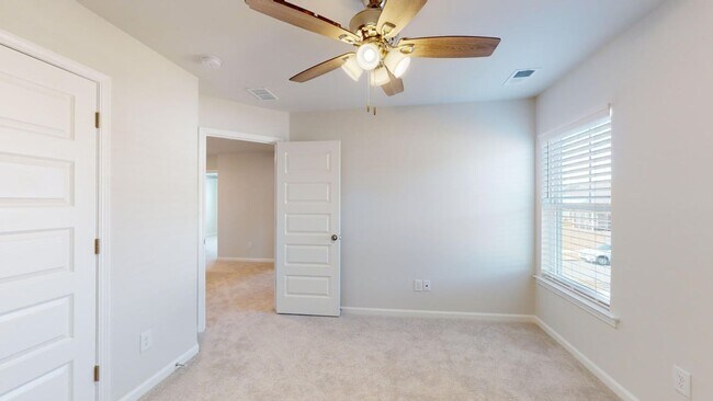 Building Photo - Ideal Home for Rent in Summers Corner Comm...