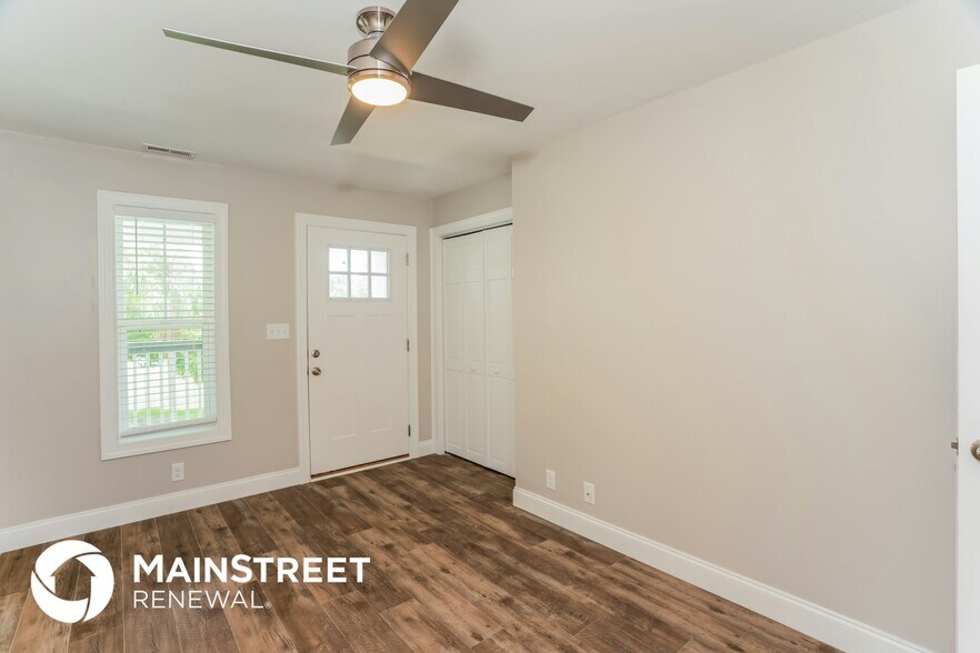 Building Photo - 3421 4th Ave S