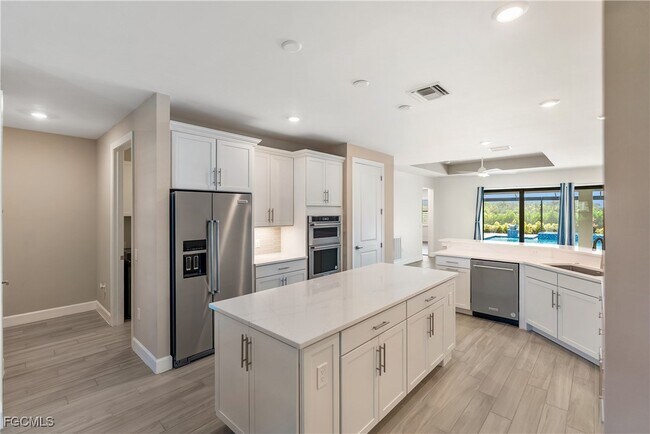 Building Photo - 19001 Aqua Shore Dr