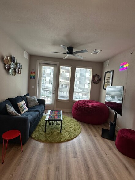 Building Photo - 12208 Tech Ridge Blvd