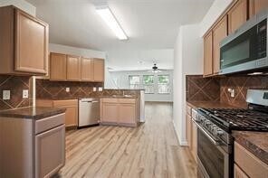 Building Photo - 16717 Foursquare Dr