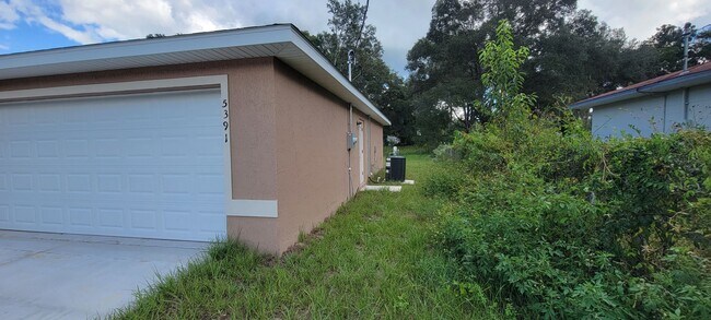 Building Photo - 3/2 Home No HOA Located In Ocala