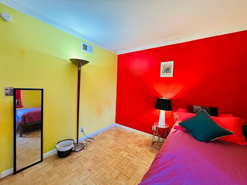 Building Photo - 8871 Belmont St