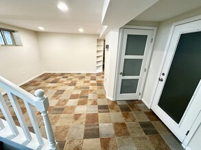 Building Photo - 4386 Woodland Ave