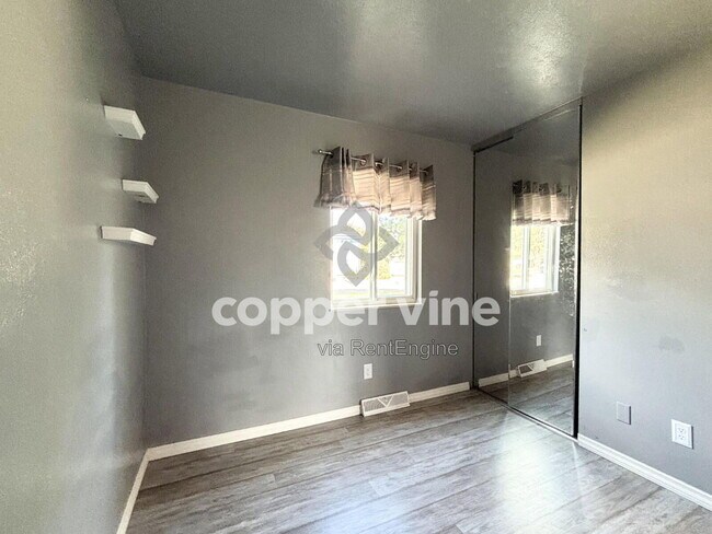 Building Photo - 10536 W 107th Ave