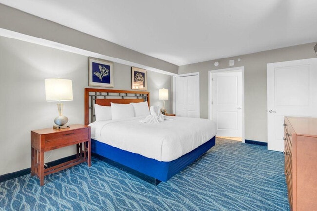 Building Photo - 5300 N Ocean Blvd