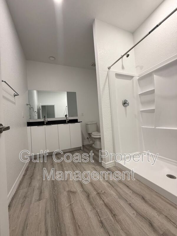 Building Photo - 3103 58th St W