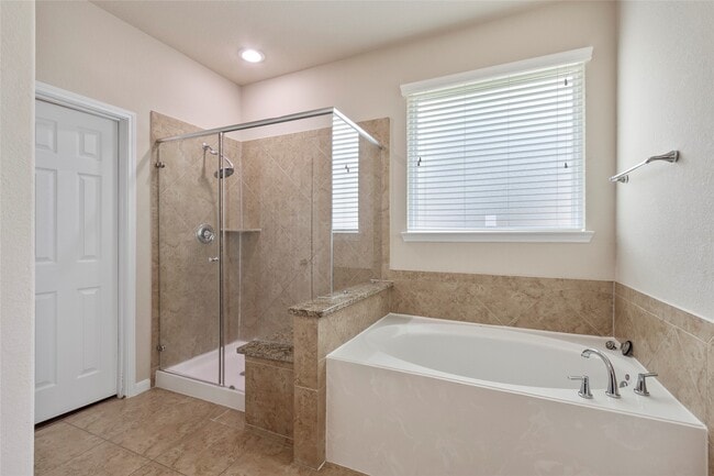 Building Photo - 13402 Indigo Sands Dr