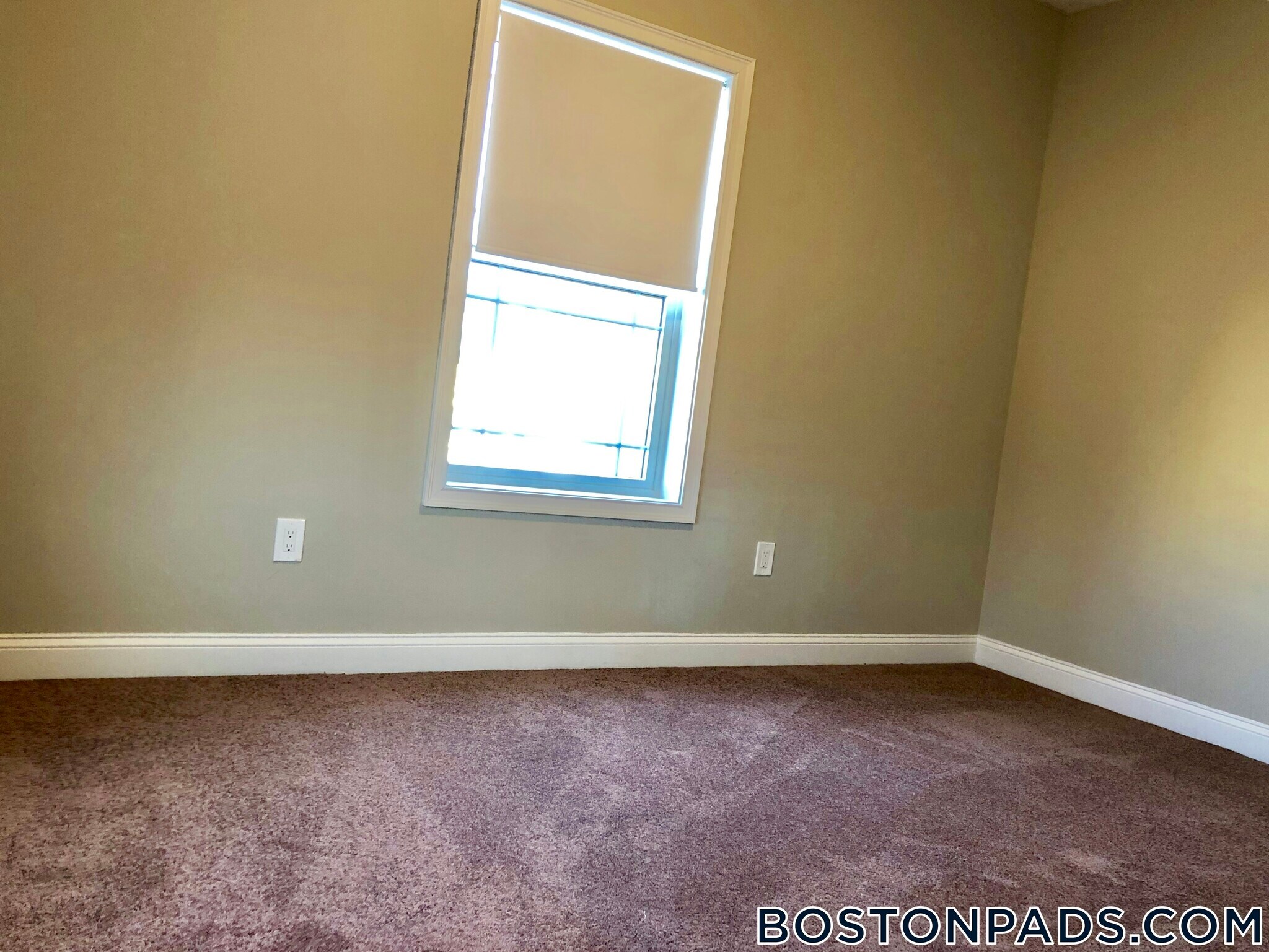 Building Photo - 9 Dehon St