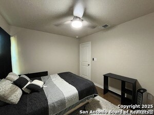 Building Photo - 2708 Golf Dr