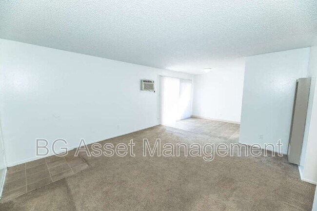 Building Photo - 1746 Kidder Ave