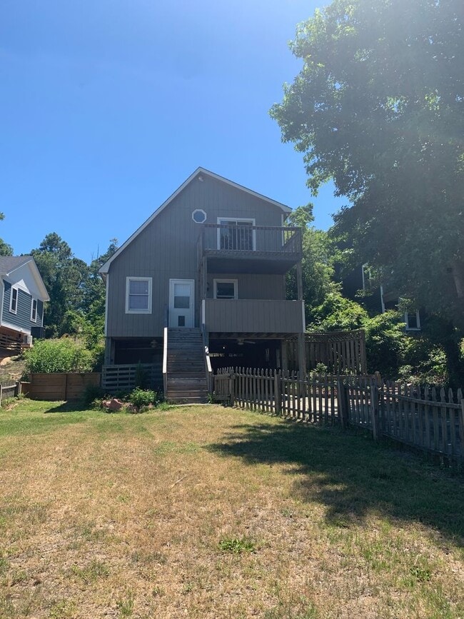Building Photo - 3 Bedroom 2 Bath Home in Colington Availab...