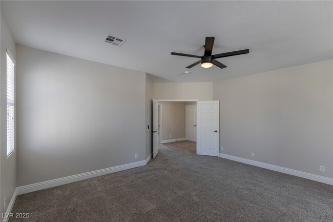 Building Photo - 2510 Putting Green Dr