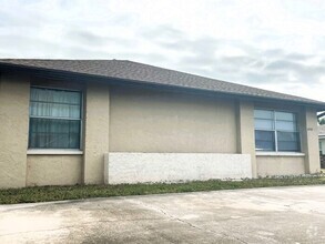 Building Photo - SE Cape Coral Duplex