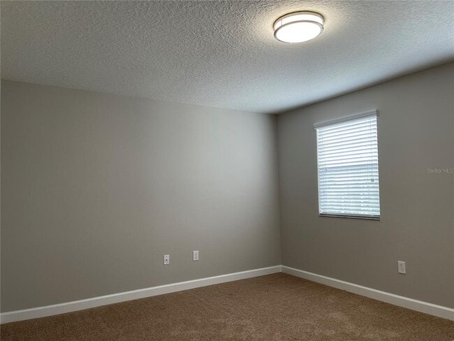 Building Photo - 15168 Evergreen Oak Loop