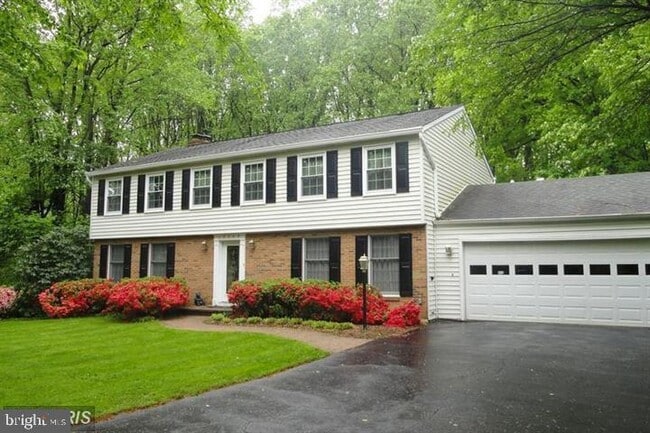 Primary Photo - 12246 Westwood Hills Dr