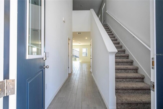 Building Photo - 2337 Treasure Hill St