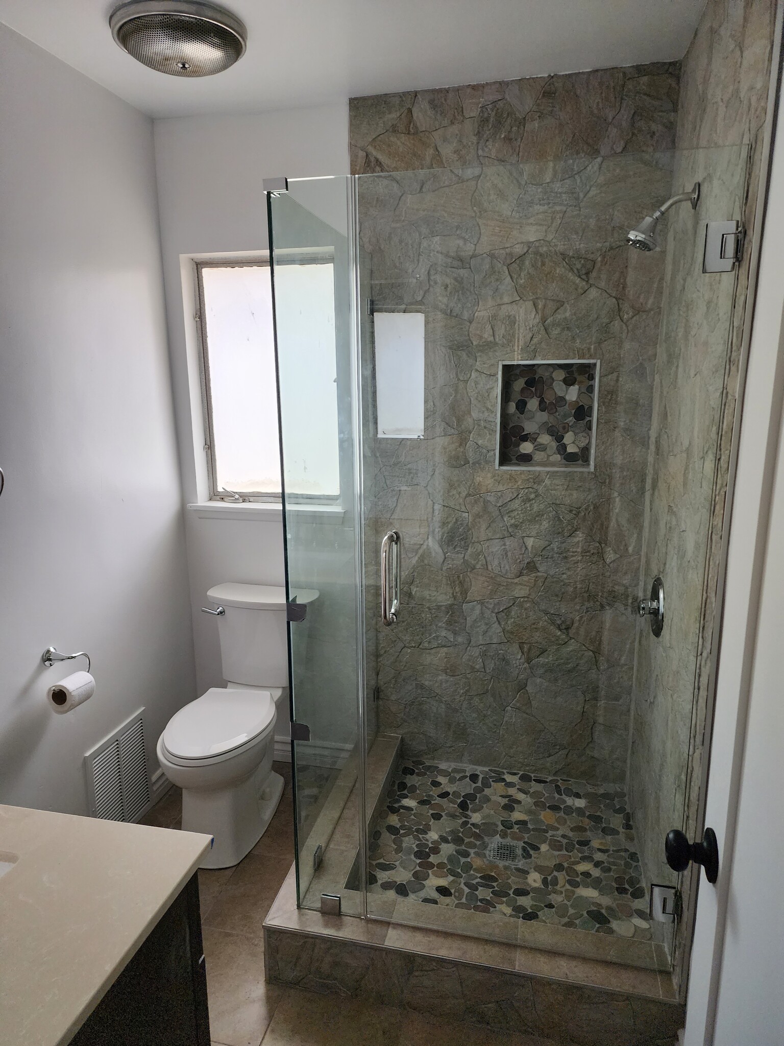 Bathroom with stone tile - 5014 W 58th Pl
