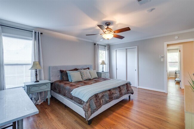 Building Photo - 540 Aqua Dr